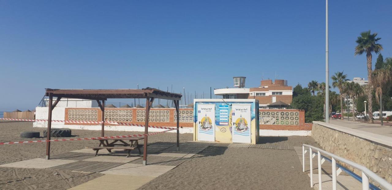 Апартаменти Casa 1ª Linea Paseo Maritimo Торре-дель-Мар Екстер'єр фото